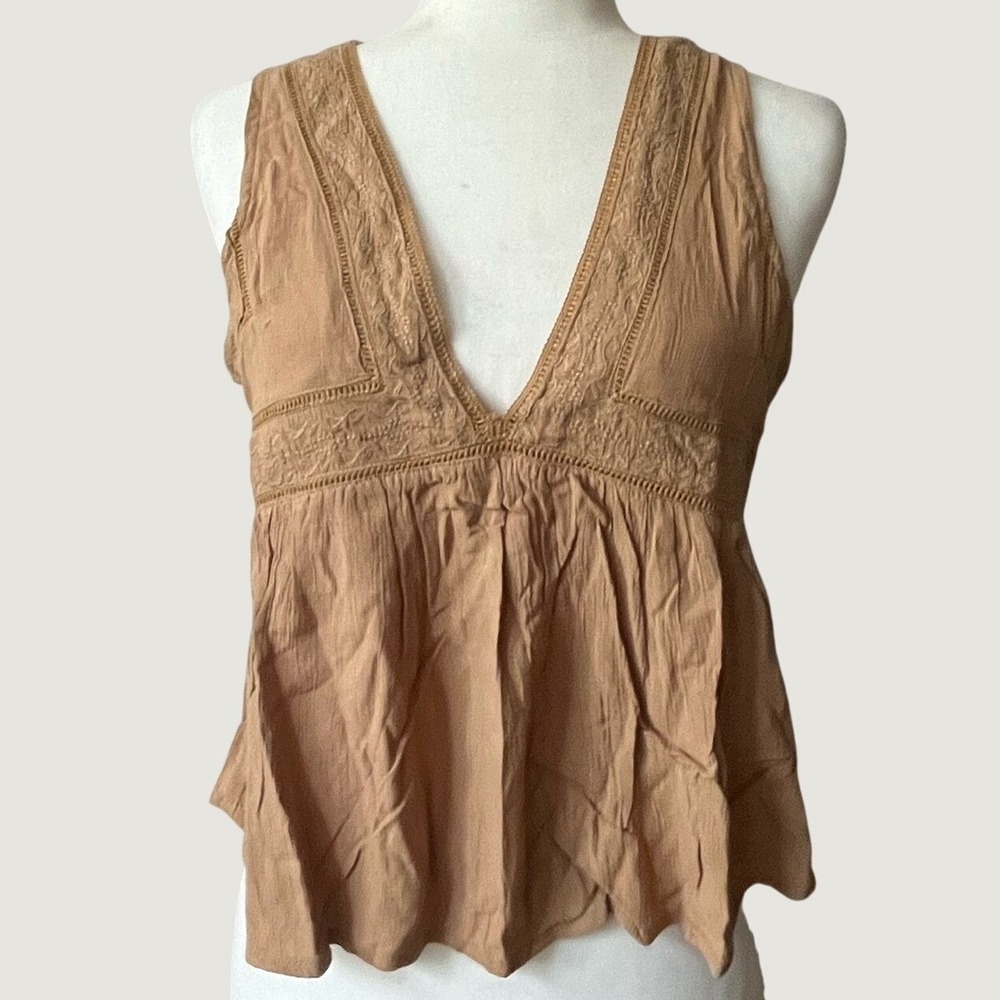 Melrose Place Eyelet Lace Crop Tank Top Boho Babydoll Womens Medium Brown Tan
